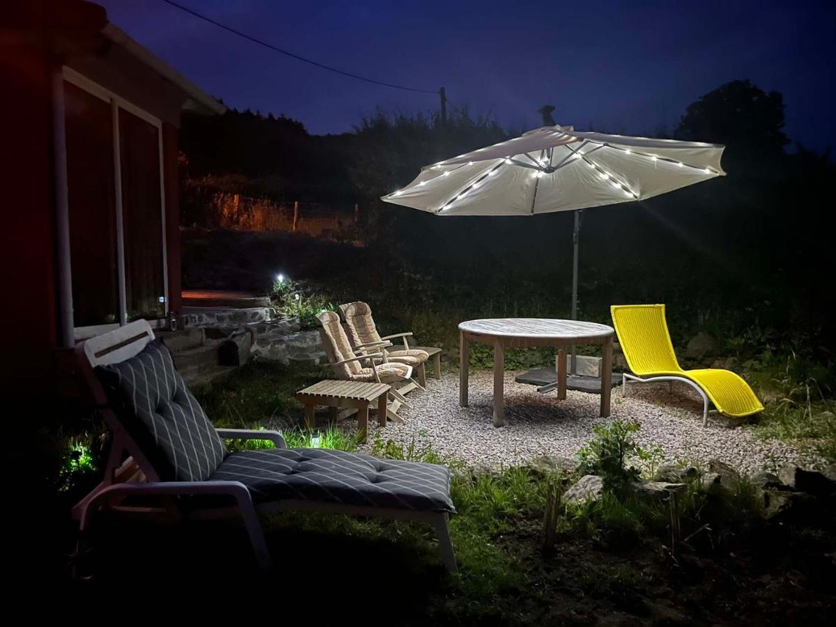 Maison Independante Pour 2 Tout Inclus Tiny House For 2 All Included Teilhet  Exteriör bild